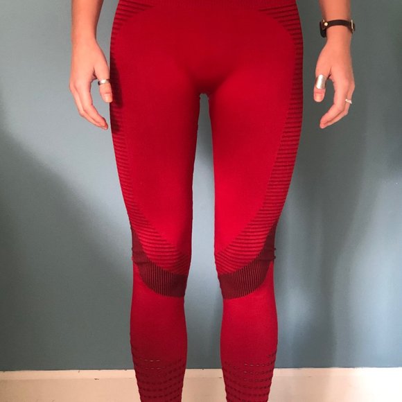 Red Athletic Seamless Leggings - Picture 2 of 4